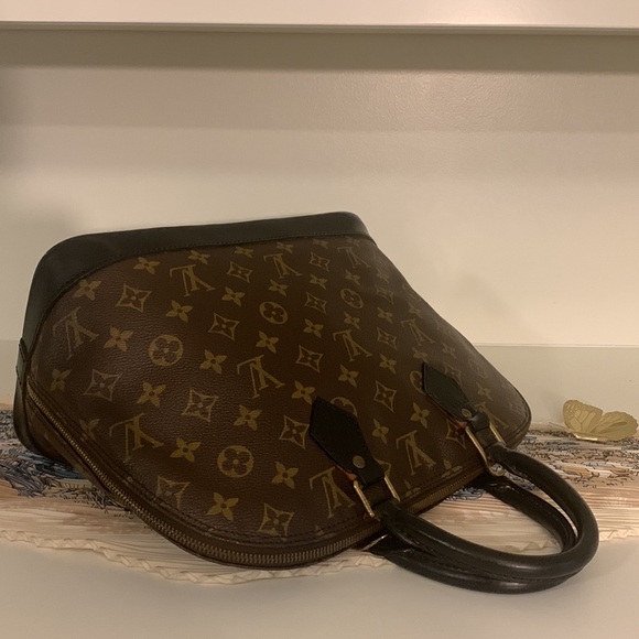 💎Louis Vuitton Alma PM Handbag💎 - Picture 16 of 17